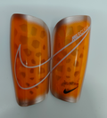 Caneleira Nike Profissional de Fibra elite